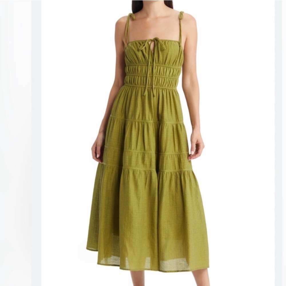 Moon River Hallie Ruched Midi Dress